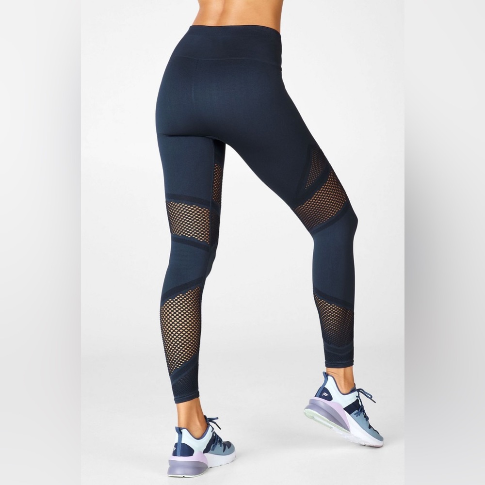 Fabletics Mosaic High- Wasted 7/8 Size‎ XS NWT